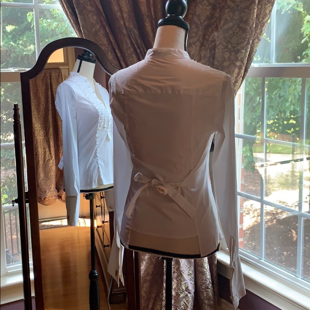 BCBGMAXAZRIA RUFFLE TOP - Picture 2 of 4